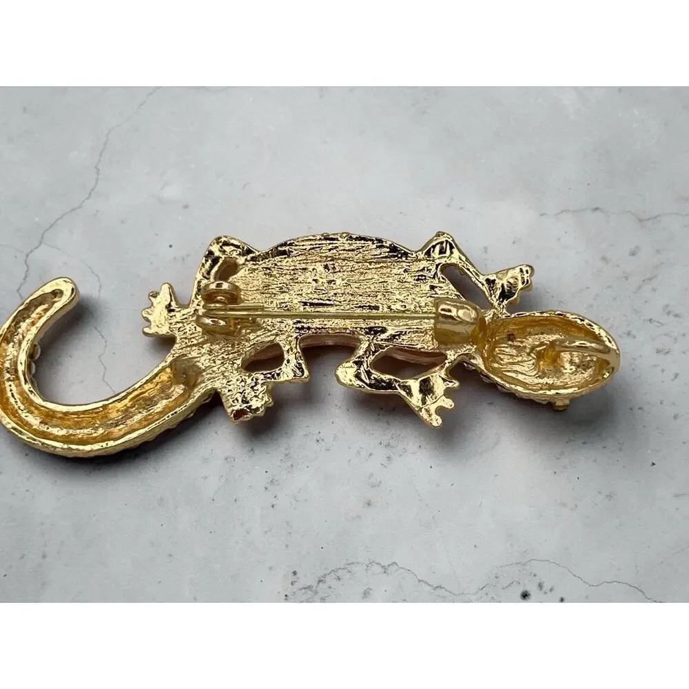 Sparkling Rhinestone Lizard Salamander Gecko Gold Tone Pin Brooch Pink